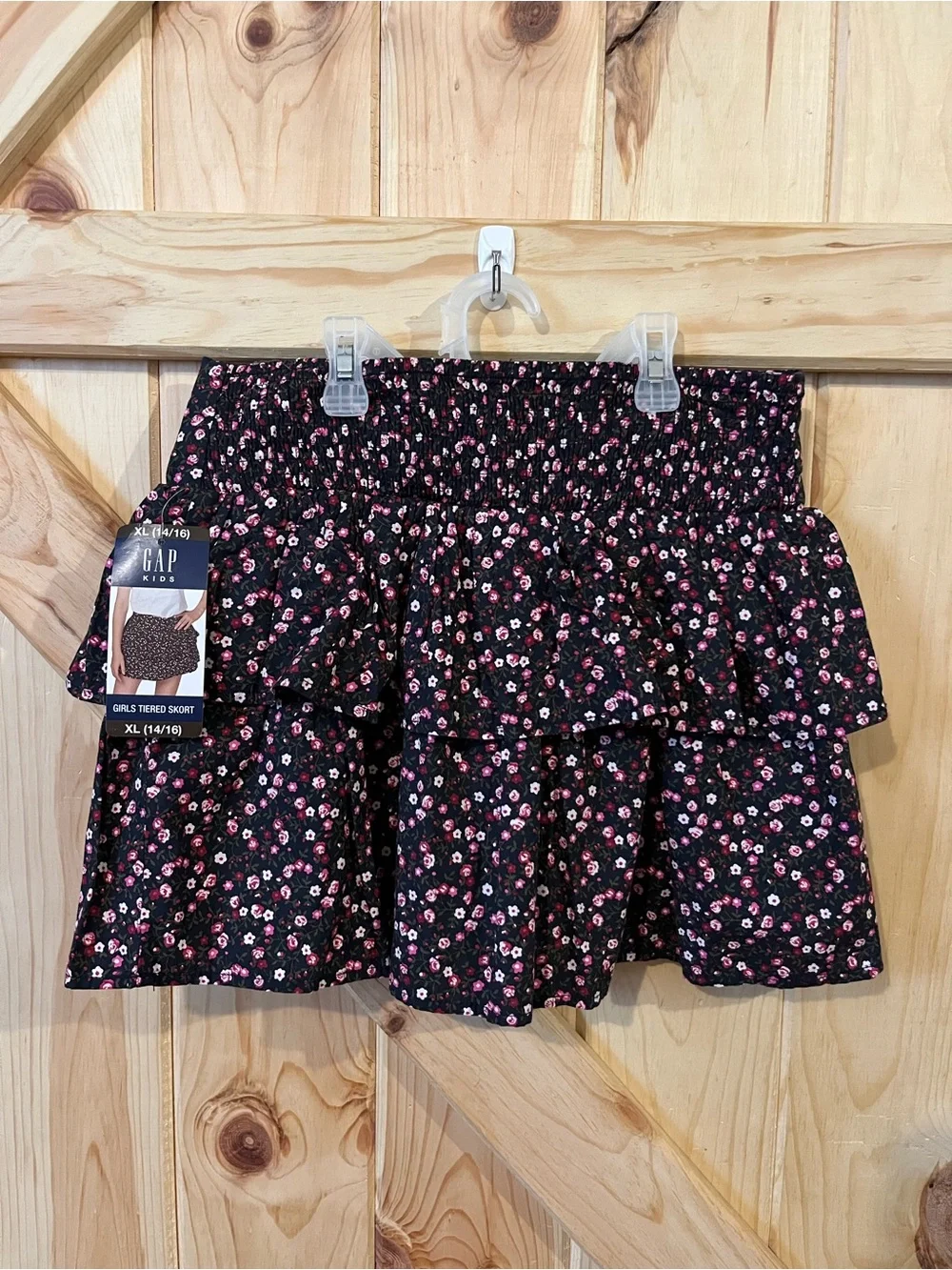 GAP floral skort